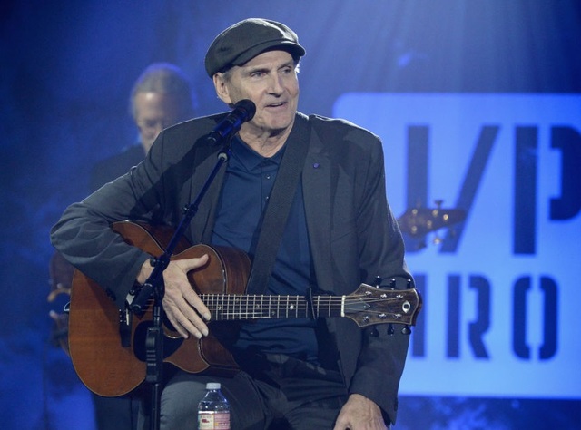 James Taylor, Bonnie Raitt to play Summerfest June 28 James Taylor, Bonnie Raitt to play Summerfest June 28