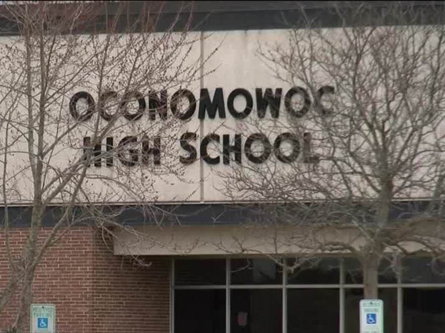 Classes resume at Oconomowoc High School after carbon monoxide scare