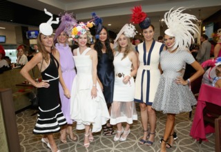 PHOTOS: The best outfits of Kentucky Derby 144