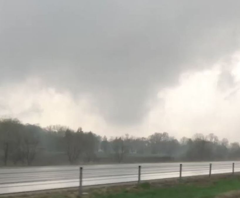 Tornado reported by trained spotter in Hubertus, National Weather