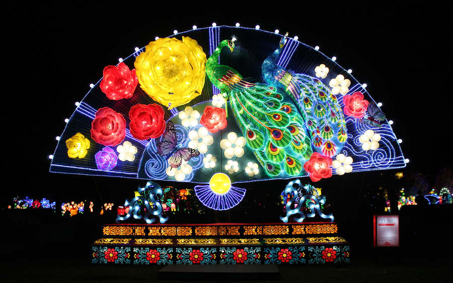china lights returning to boerner botanical gardens in wisconsin china lights
